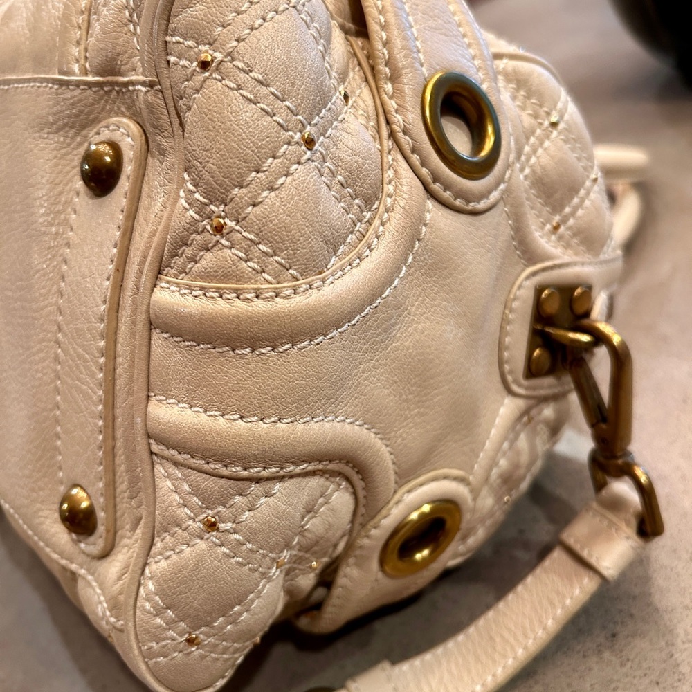 Lockheart Cream Leather Satchel with Gold Hardware - Picture 5 of 11